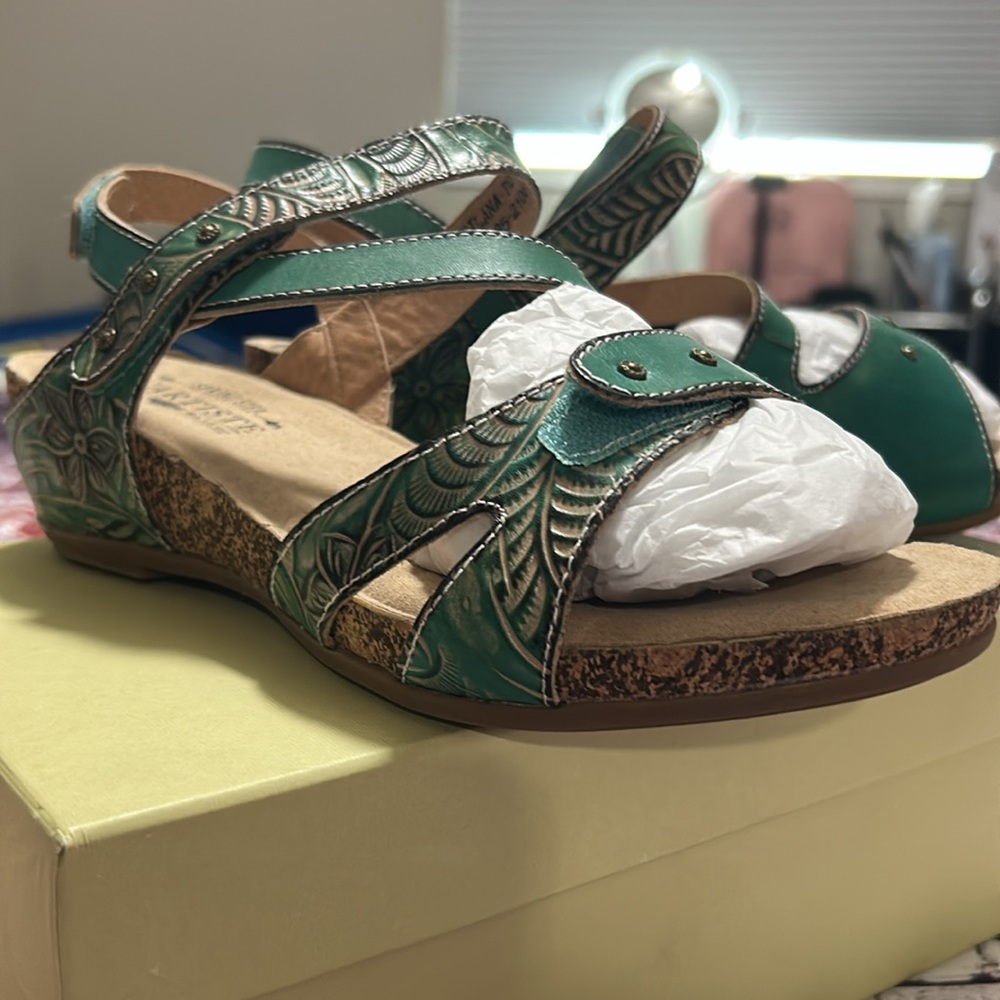 L’ Artiste Quilana NEW in Box Size 39 Teal - Picture 6 of 14